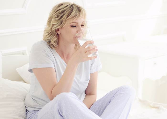 10 reasons to drink more water during the menopause