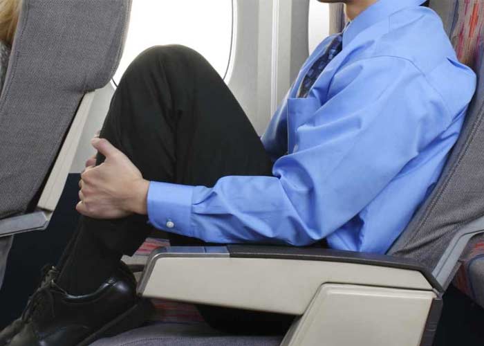 10 tips to ease restless legs while travelling