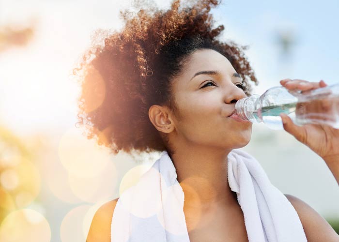 How does dehydration affect your eyes?