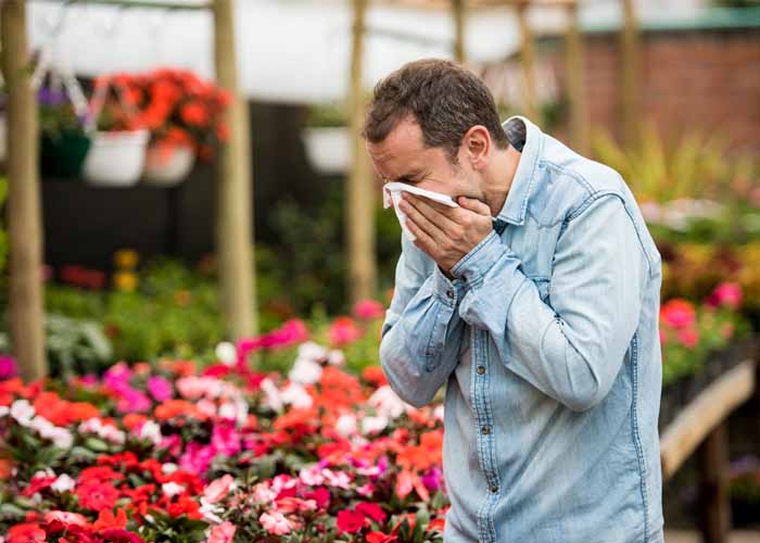 How do allergies affect your skin?